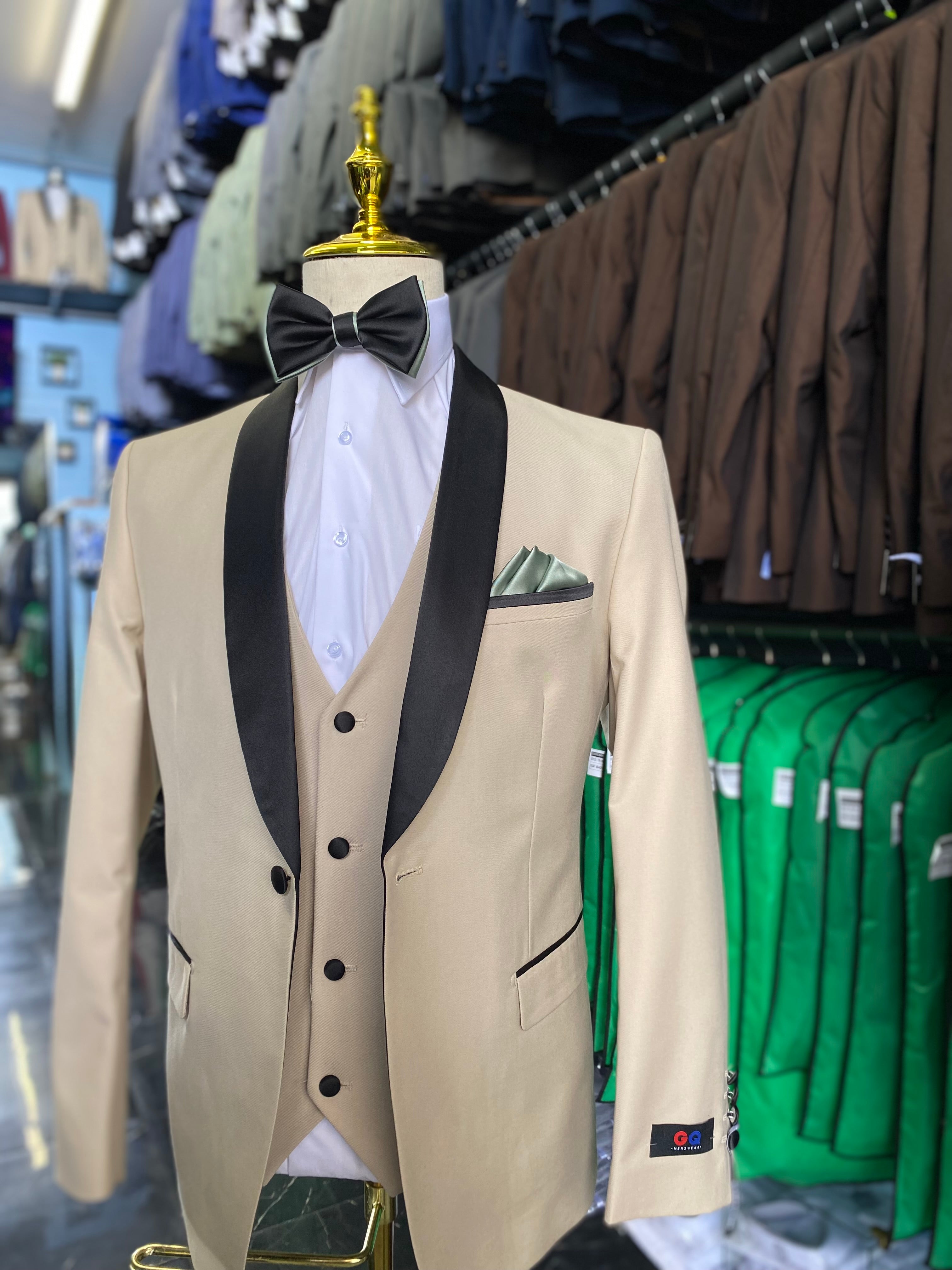 Light Beige Shawl Lapel Tuxeod